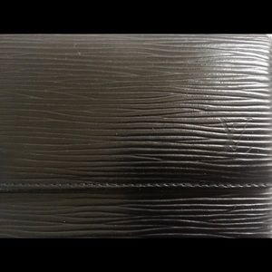 LV Epi long wallet